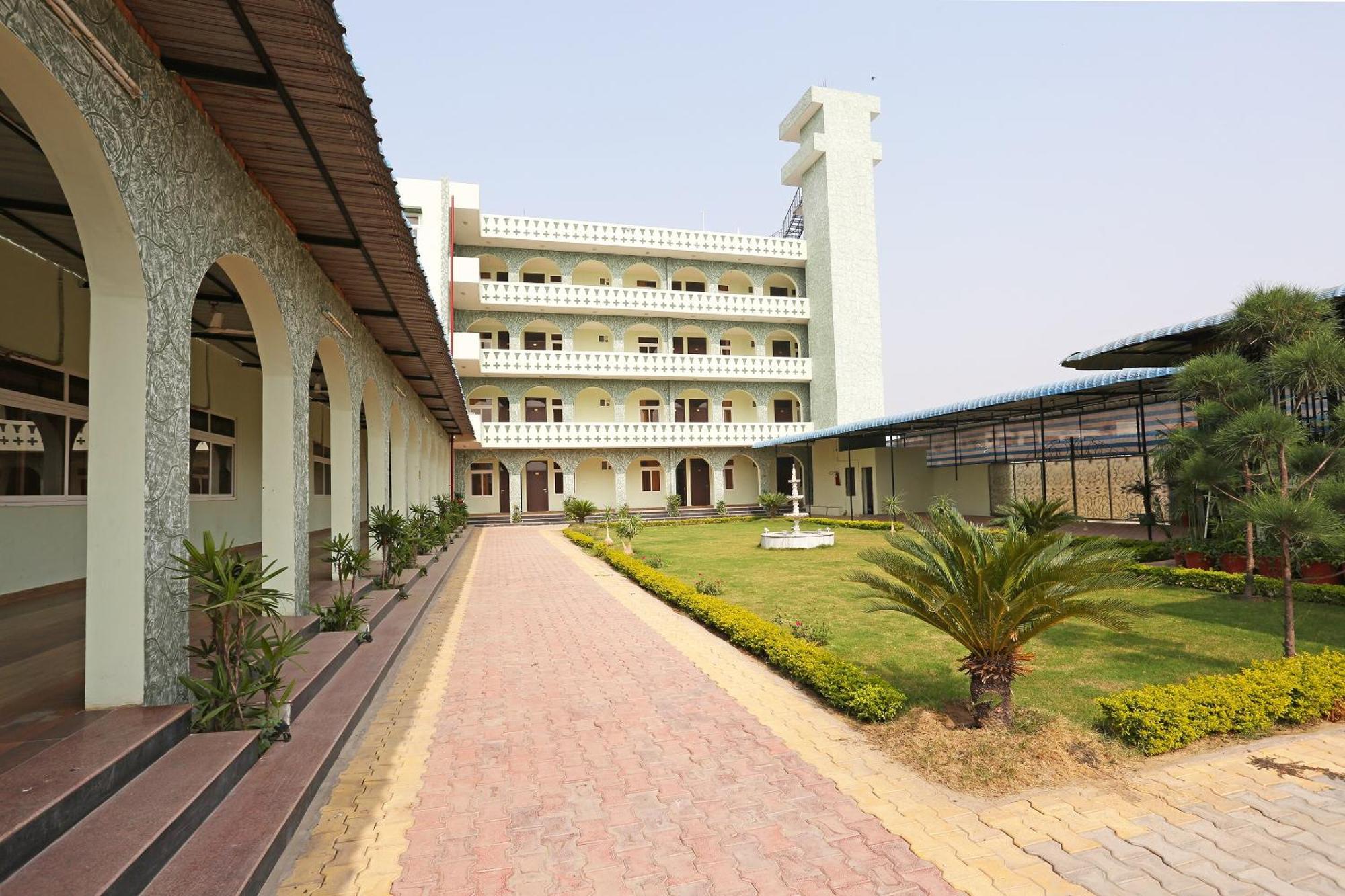 Hotel O Radhika Resort โกตา ภายนอก รูปภาพ